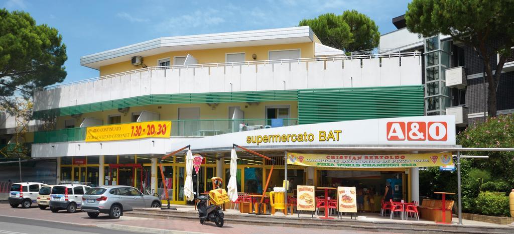 Riviera Beach Апартаменты *